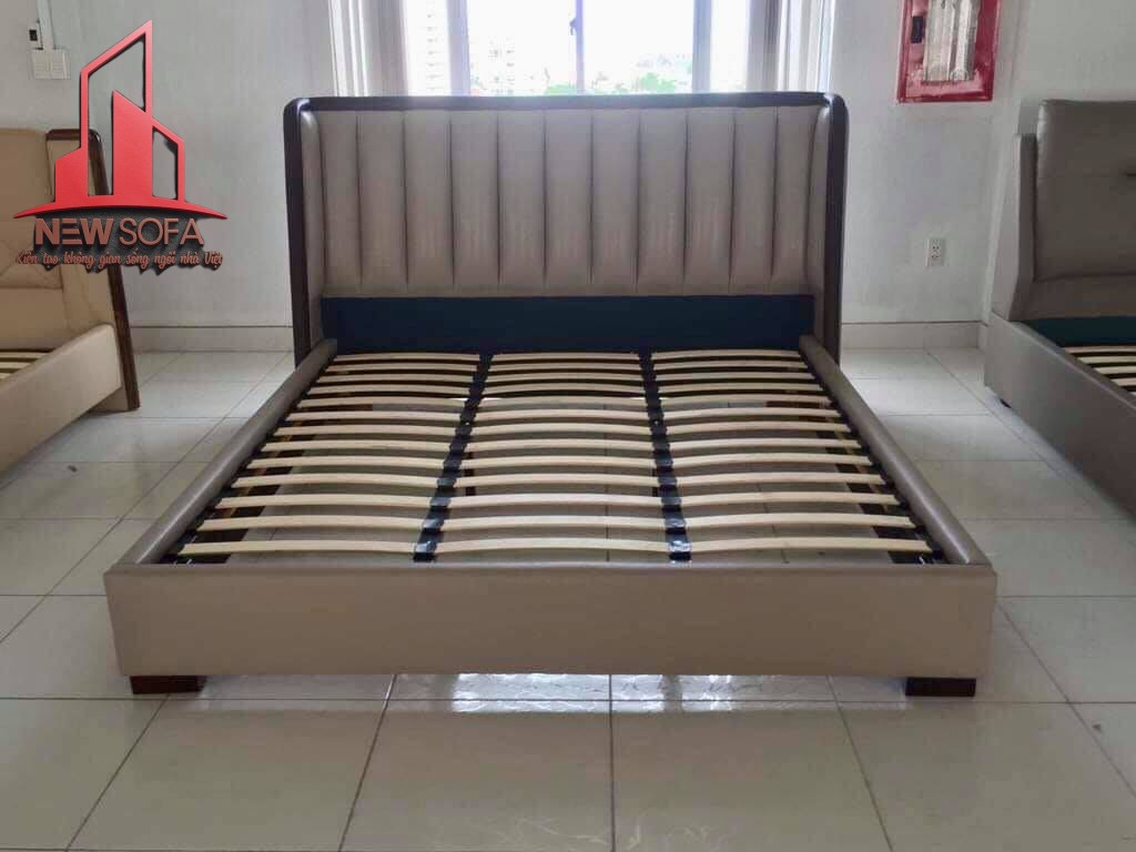Các gia đình nhỏ ưa mẫu giường da có kích thước tầm trung với giá bán vừa tầm
