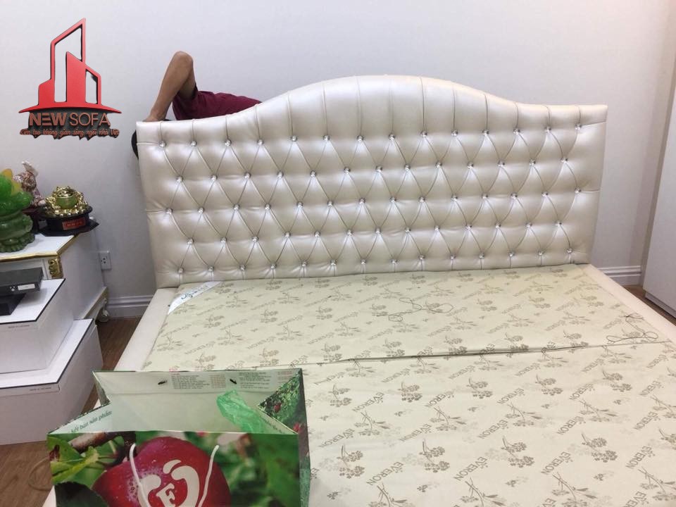 Giường da là loại giường được bọc chất liệu da bên ngoài