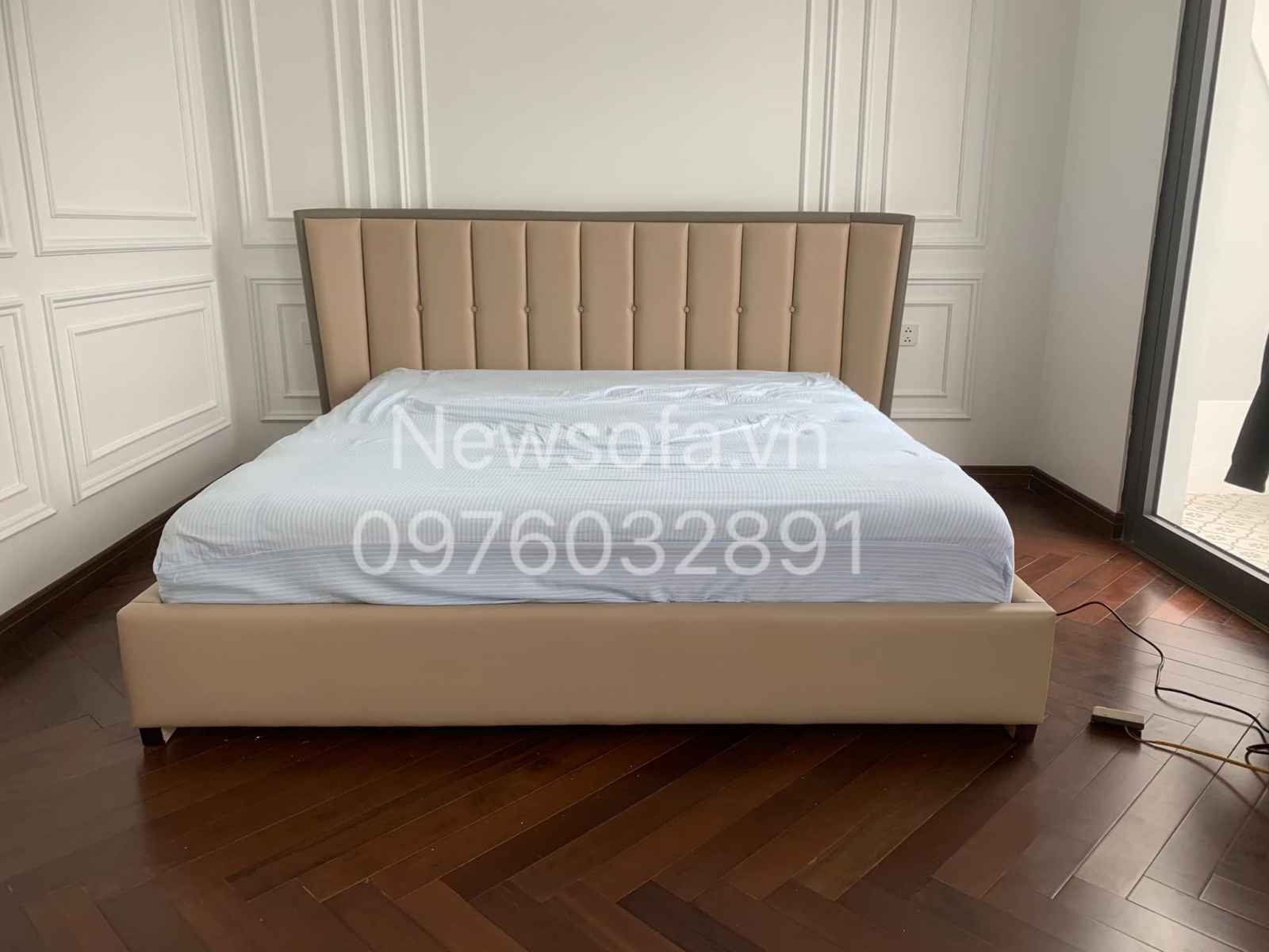 Giường bọc da toàn phần bao trọn cả khung giường