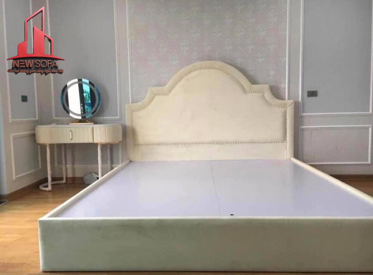 Giường nỉ tân cổ điển sở hữu các đường nét tinh tế